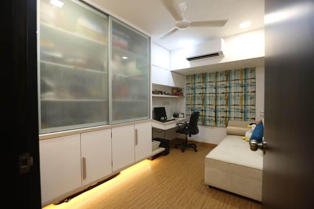 Compact Kid's Bedroom