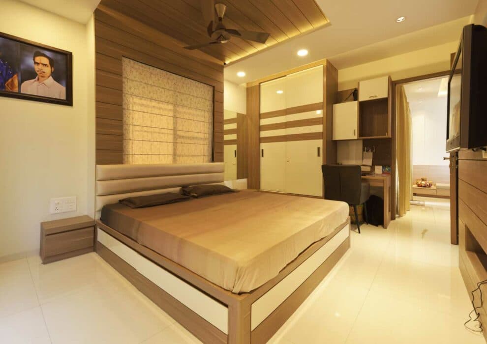 Contemporary Style Bedroom