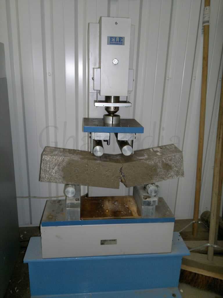 0303040003-01-Plain-Concrete-Beam-Failure Failure of Plain Concrete