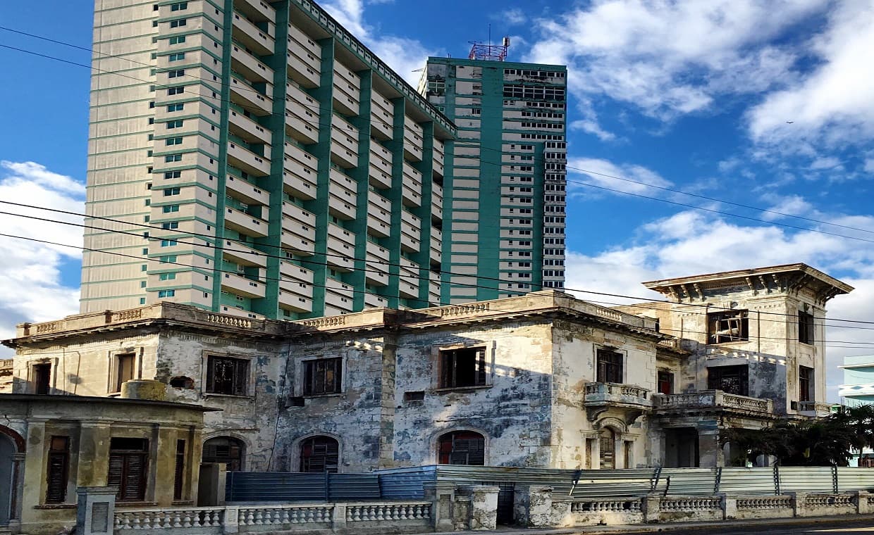 Cracks in Modern Buildings Cracks in Modern Buildings