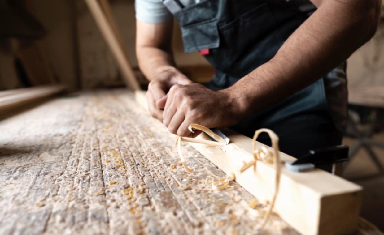 Professional vs. DIY MDF Cutting Professional vs. DIY MDF Cutting