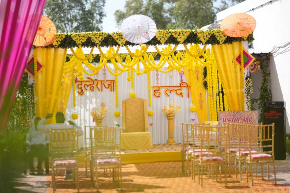 Home Wedding Floral Décor