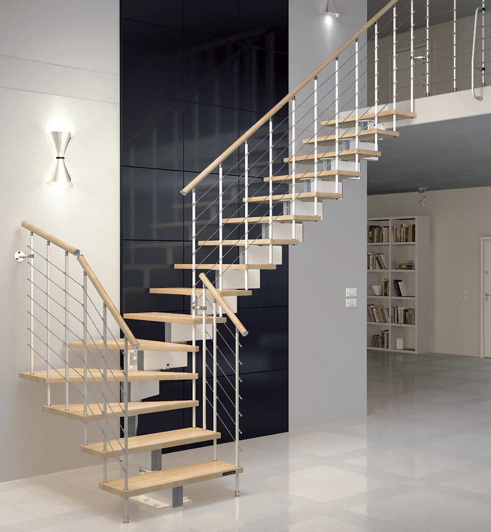 Quarter turn staircase