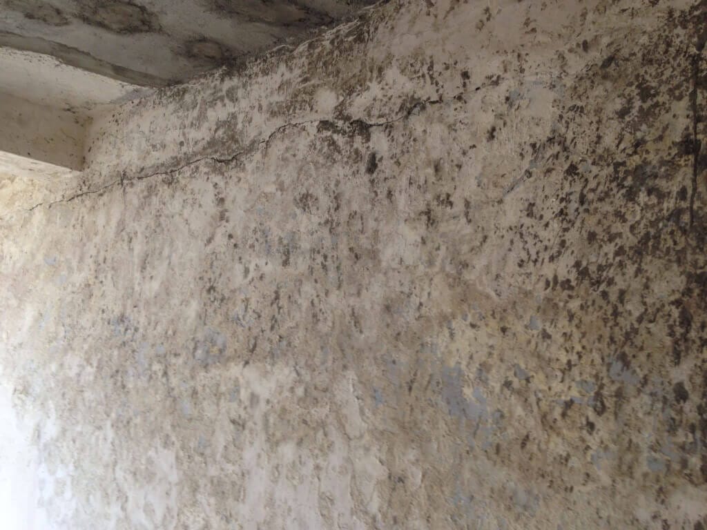 Cracks between RCC and Masonry joints