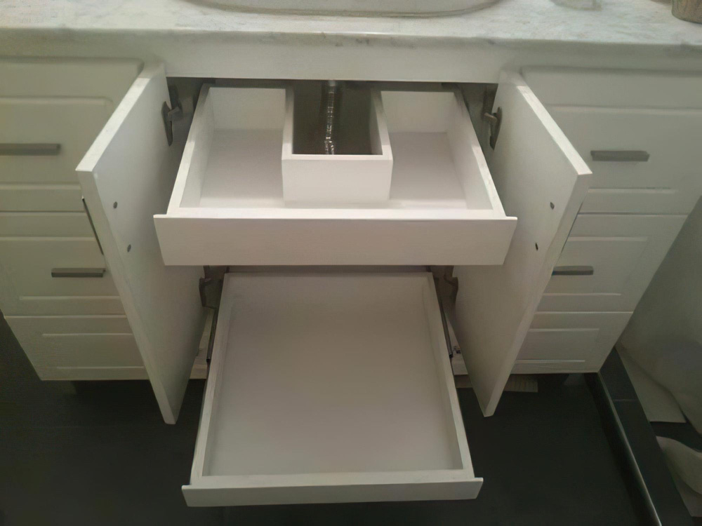 Sleek Cabinetry with Internal Partitions