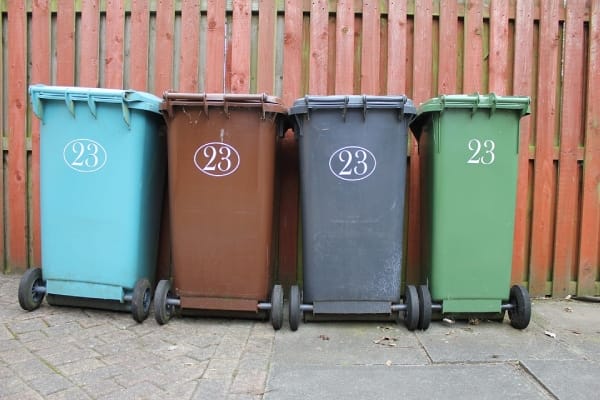 Use Dustbin