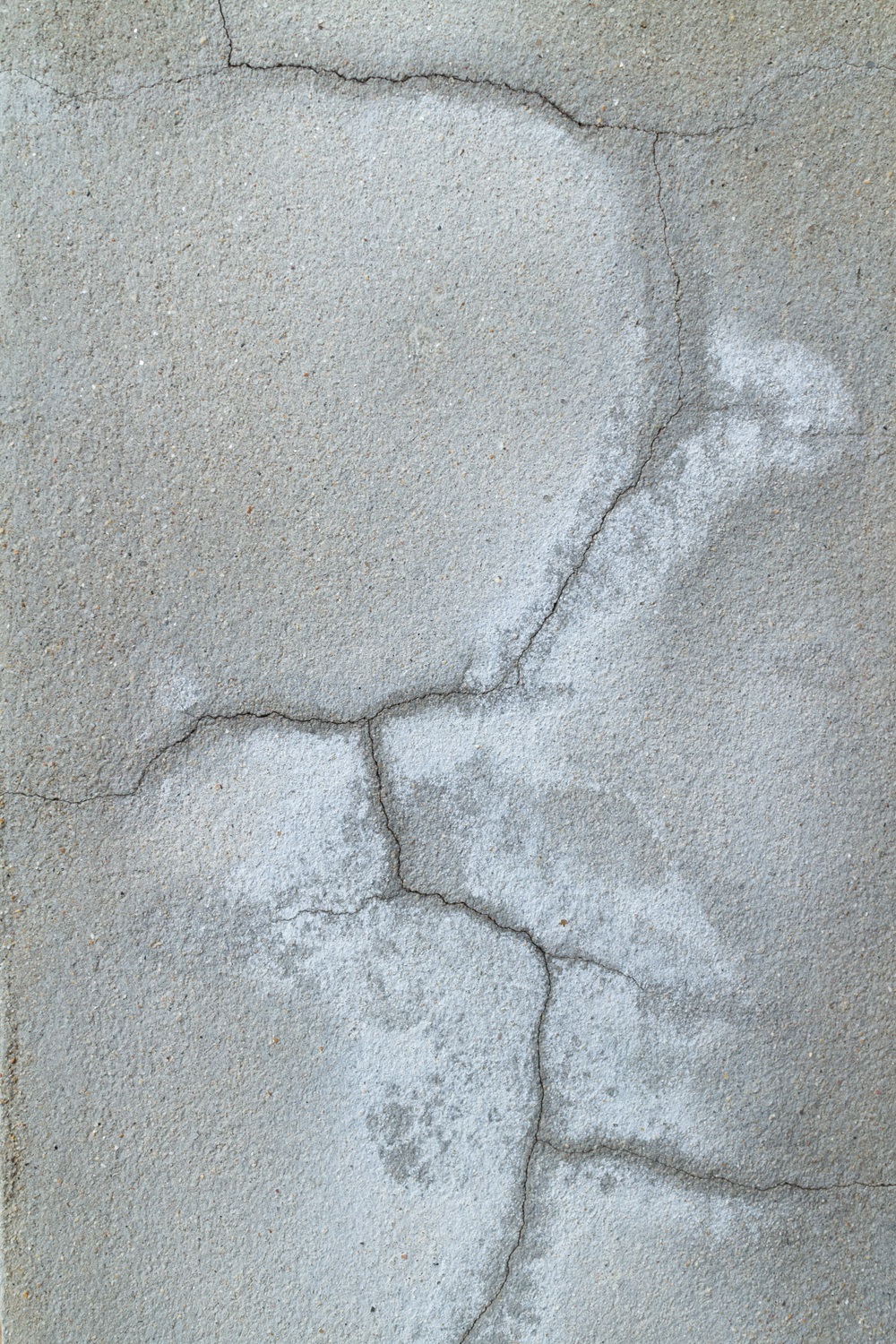 Cracks Due To Thermal Expansion