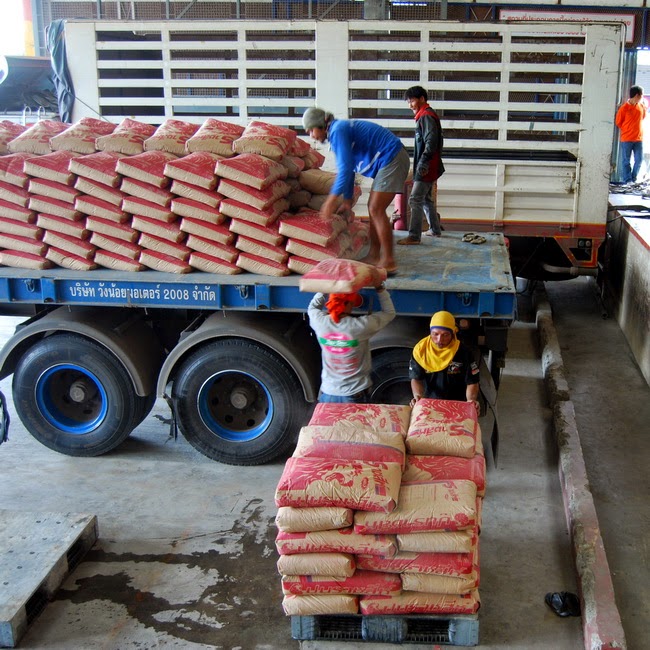 Proper Stacking of Cement Bags in Cement Godown