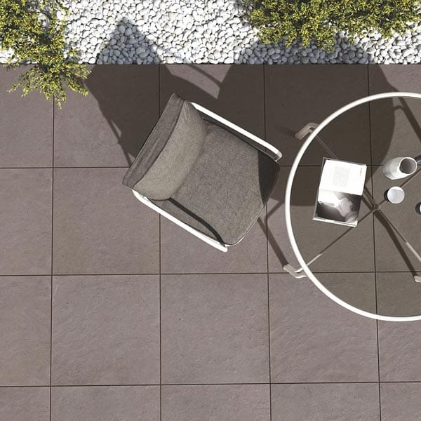 Composition of vitrified tiles