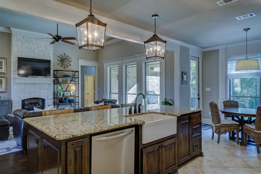 Apron Front or Farmhouse Kitchen Sink