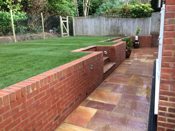Bricks the Most Popular Retaining Wall Material