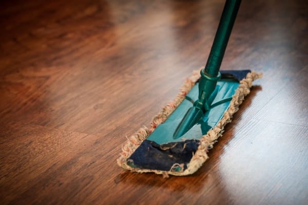 Floor Cleaning by Using Baking Soda