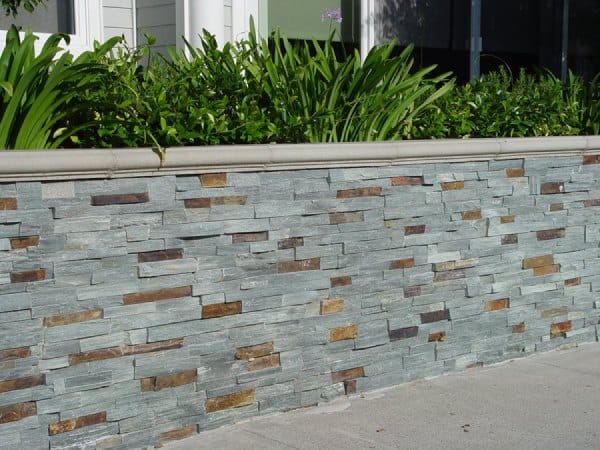 Stone veneer as a Retaining Wall Material