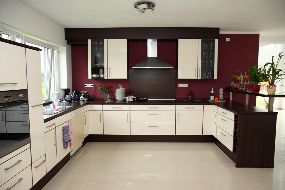 U-Shaped Modular Kitchen