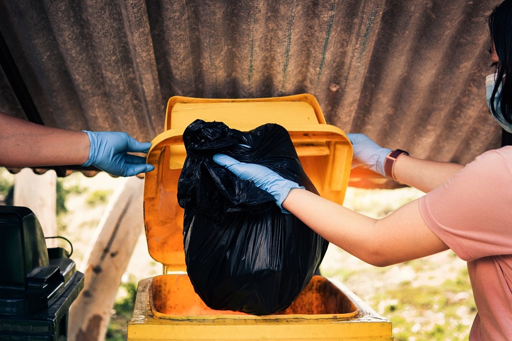 Properly Dispose of Home Cleaning Products Properly Dispose of Home Cleaning Products