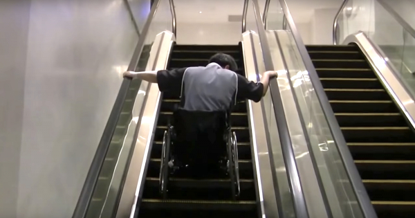 Wheelchair-accessible-Escalator