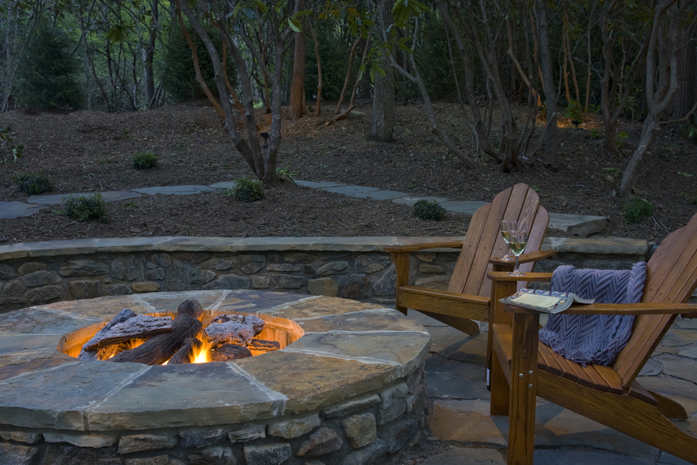 Round Stone Fire Pit 