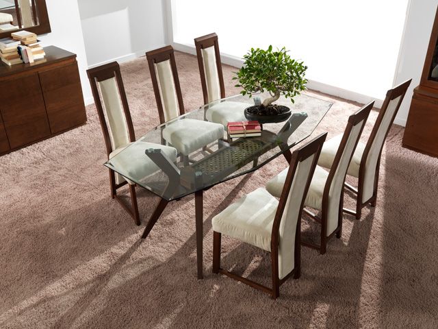 Dining Room – Table