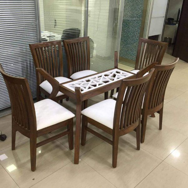 Dining Room – Table