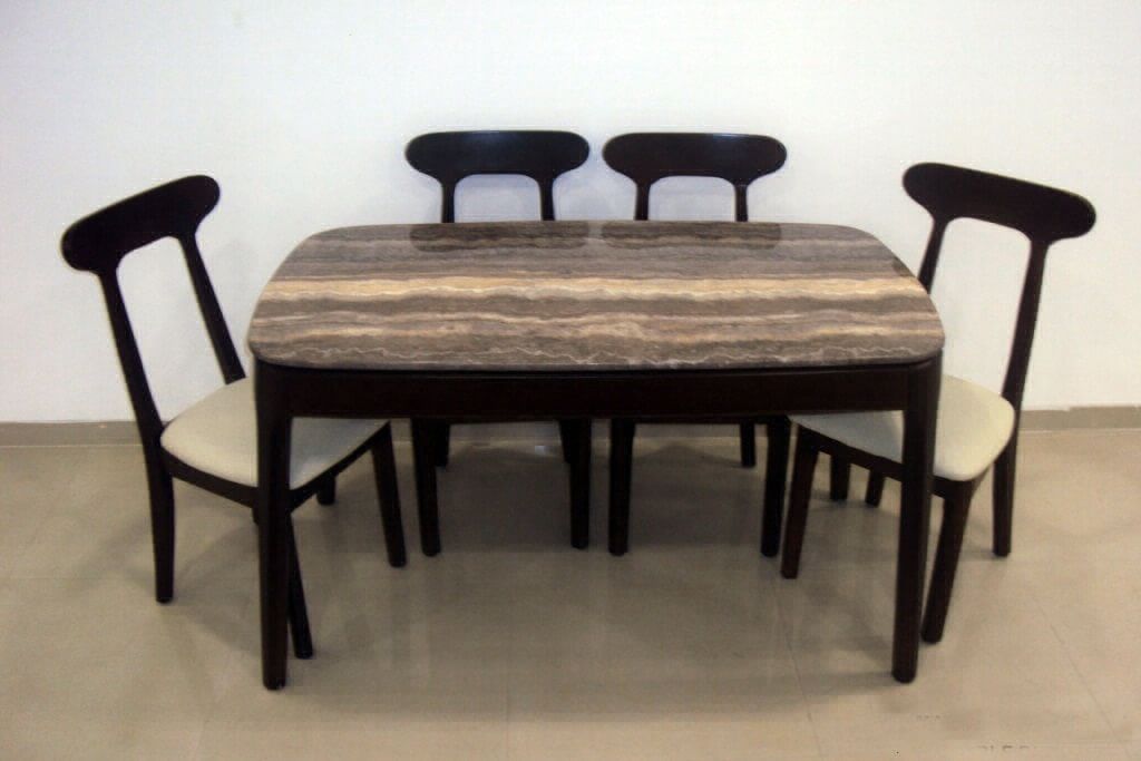 Dining Room – Table