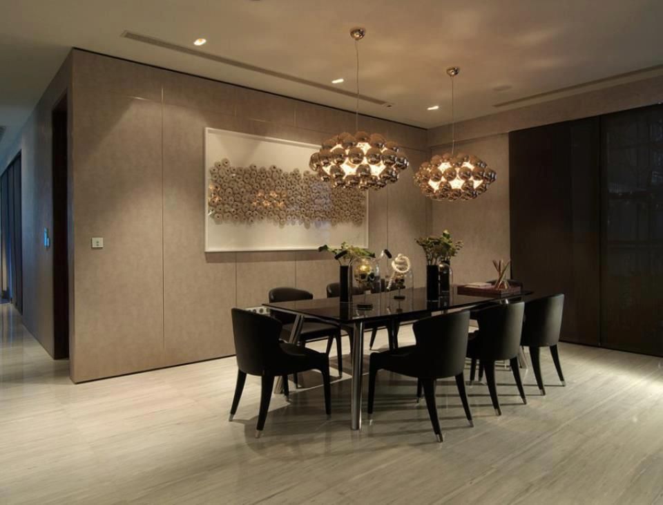 Dining Room – Table