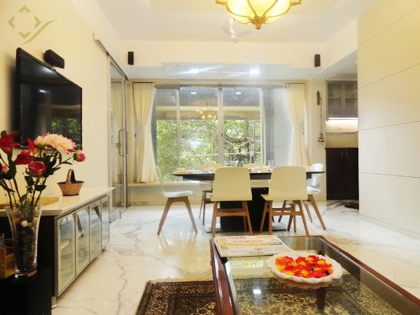 Dining Room – Table