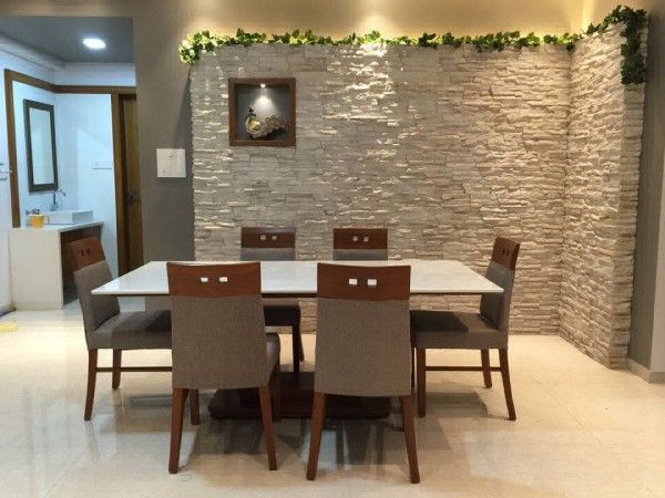 Dining Room – Table