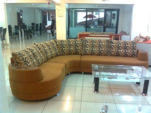 Sofa – Center Table