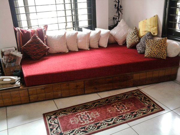 Sofa – Center Table