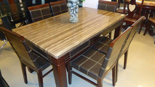 Dining Room – Table