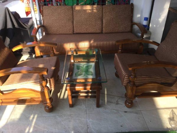 Sofa – Center Table