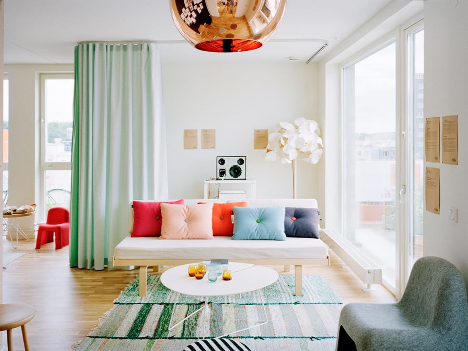 Sofa – Center Table
