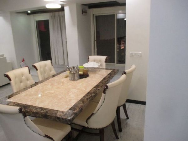 Dining Room – Table