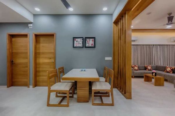 Dining Room – Table