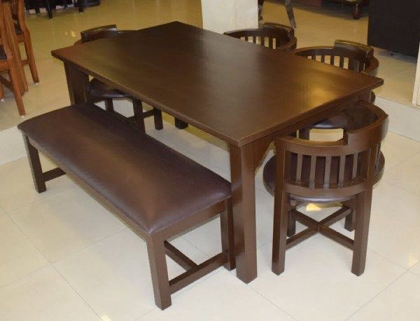 Dining Room – Table