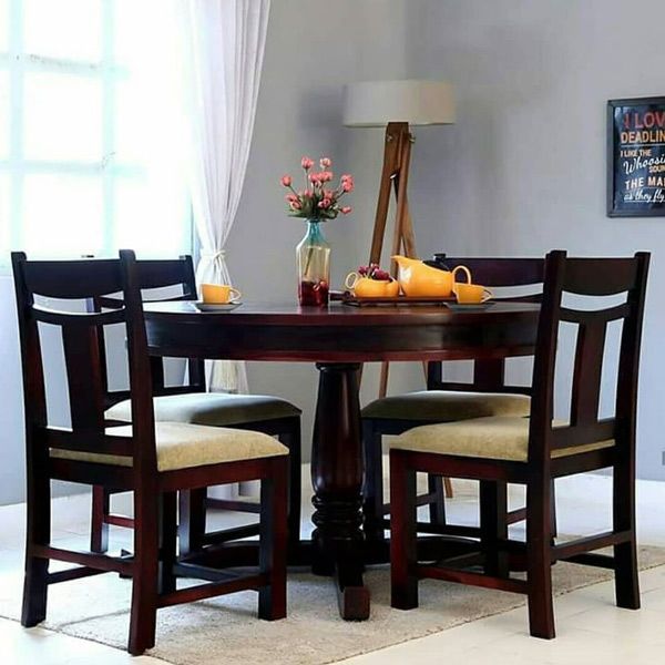 Dining Room – Table