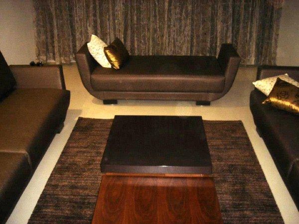 Sofa – Center Table