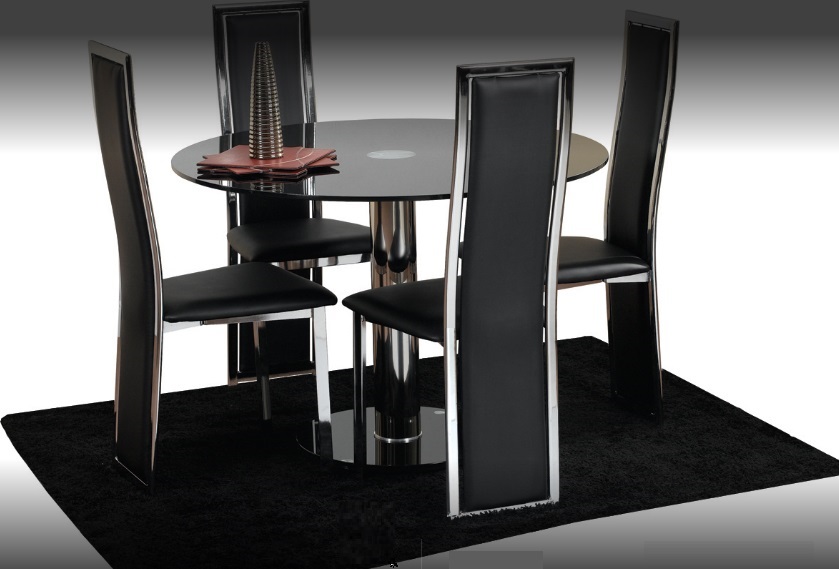 Dining Room – Table