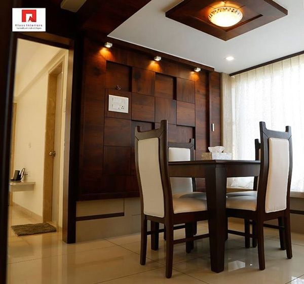 Dining Room – Table
