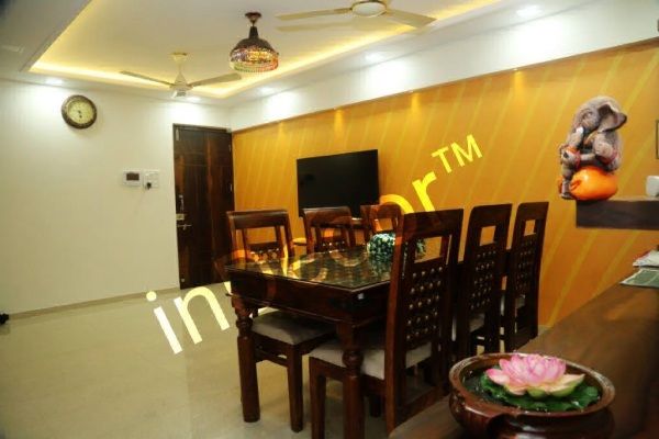 Dining Room – Table