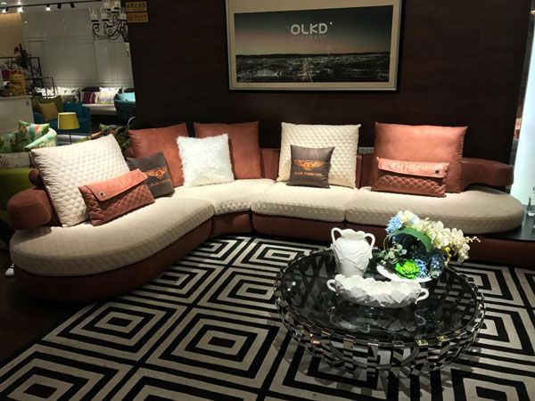 Sofa – Center Table