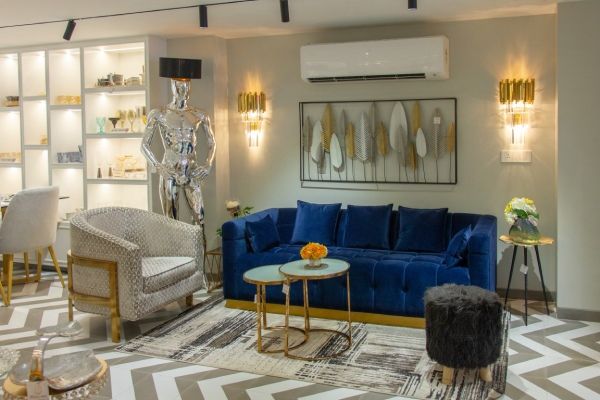 Sofa – Center Table