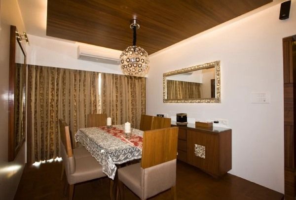 Dining Room – Table