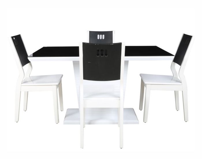 Dining Room – Table