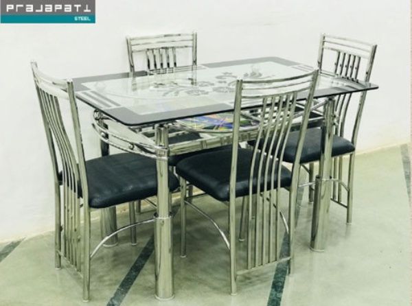 Dining Room – Table