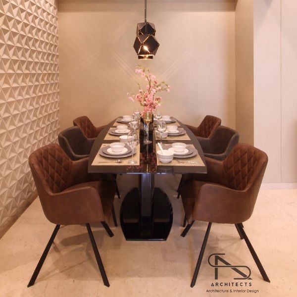 Dining Room – Table