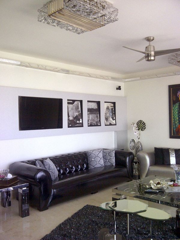 Sofa – Center Table