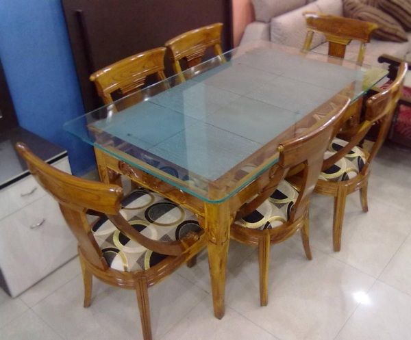 Dining Room – Table