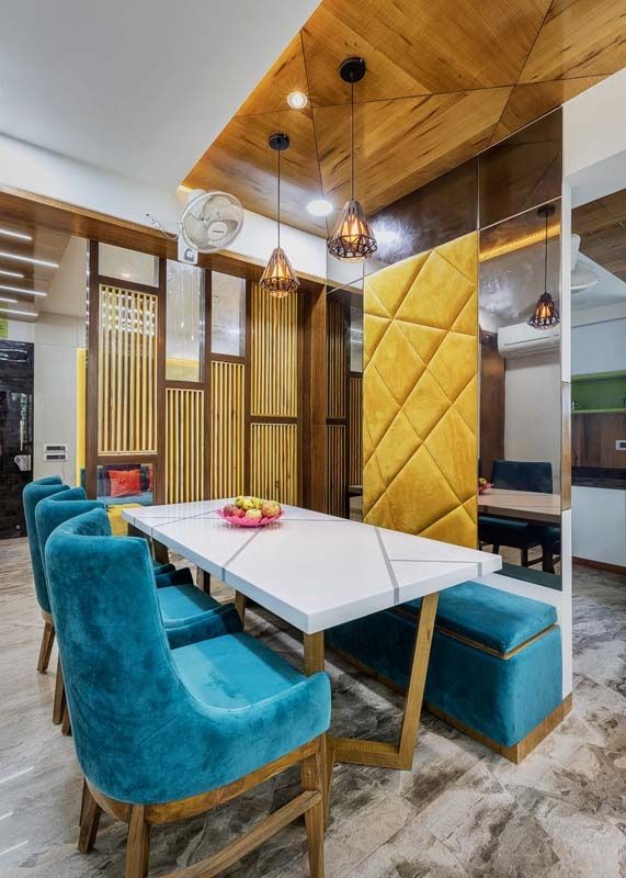 Dining Room – Table