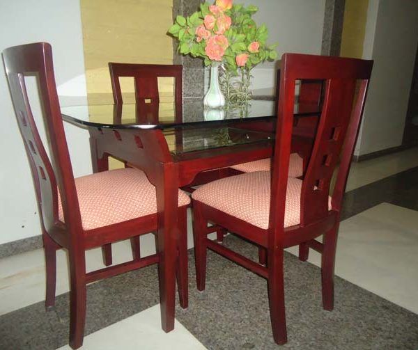 Dining Room – Table